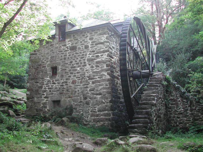 Le moulin de Keriolet en Beuzec Cap Sizun