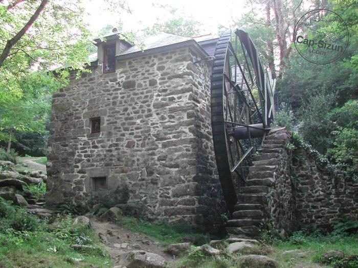 Le moulin de Keriolet en Beuzec Cap Sizun