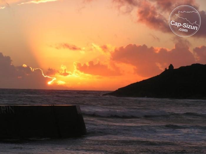 Coucher de Soleil sur l\'anse du Loc\'h