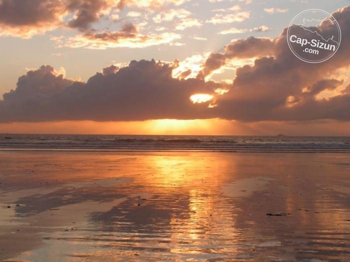 Coucher de soleil sur la Baie des Trépassés