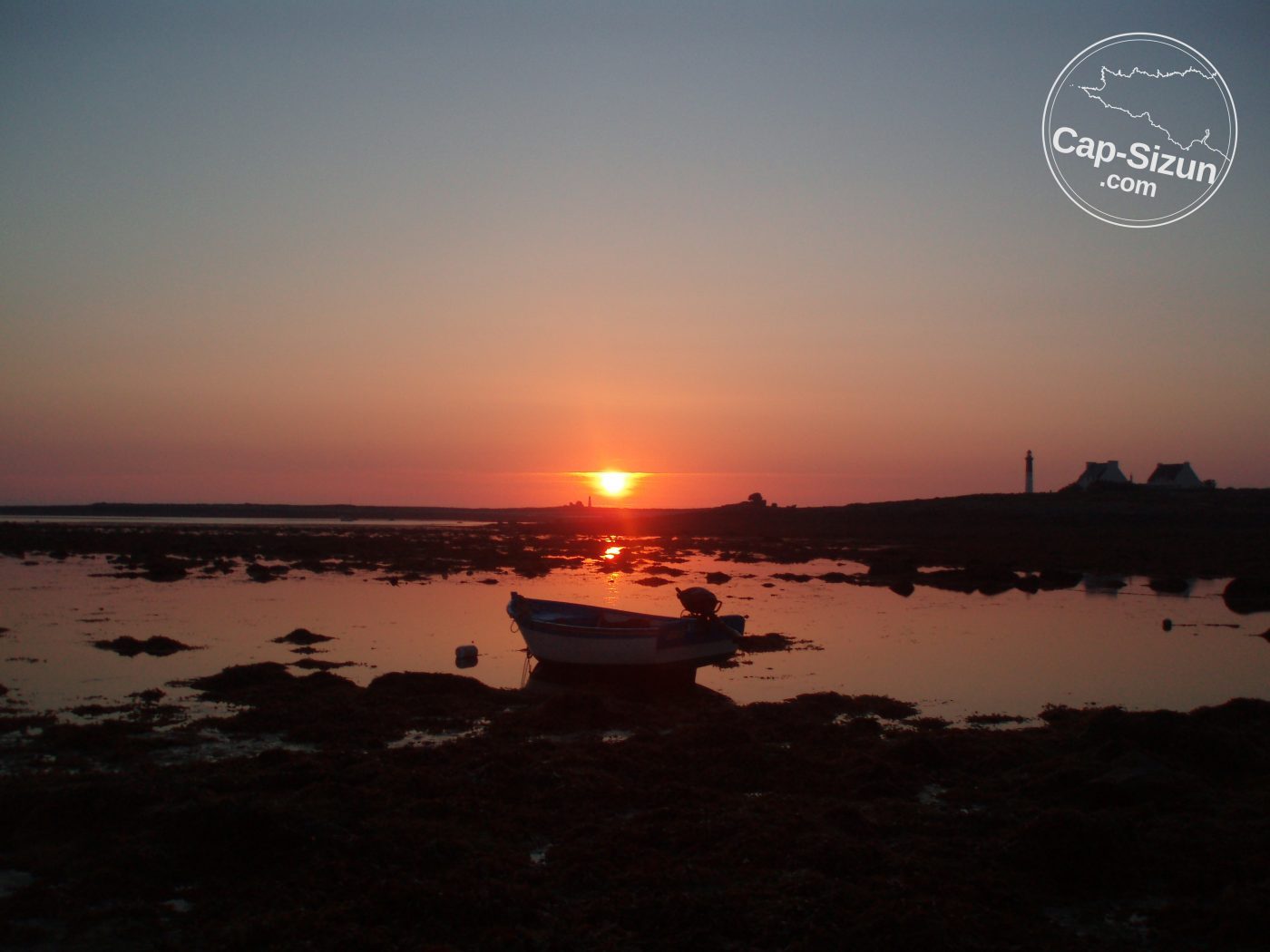 Coucher de soleil sur l'île de Sein