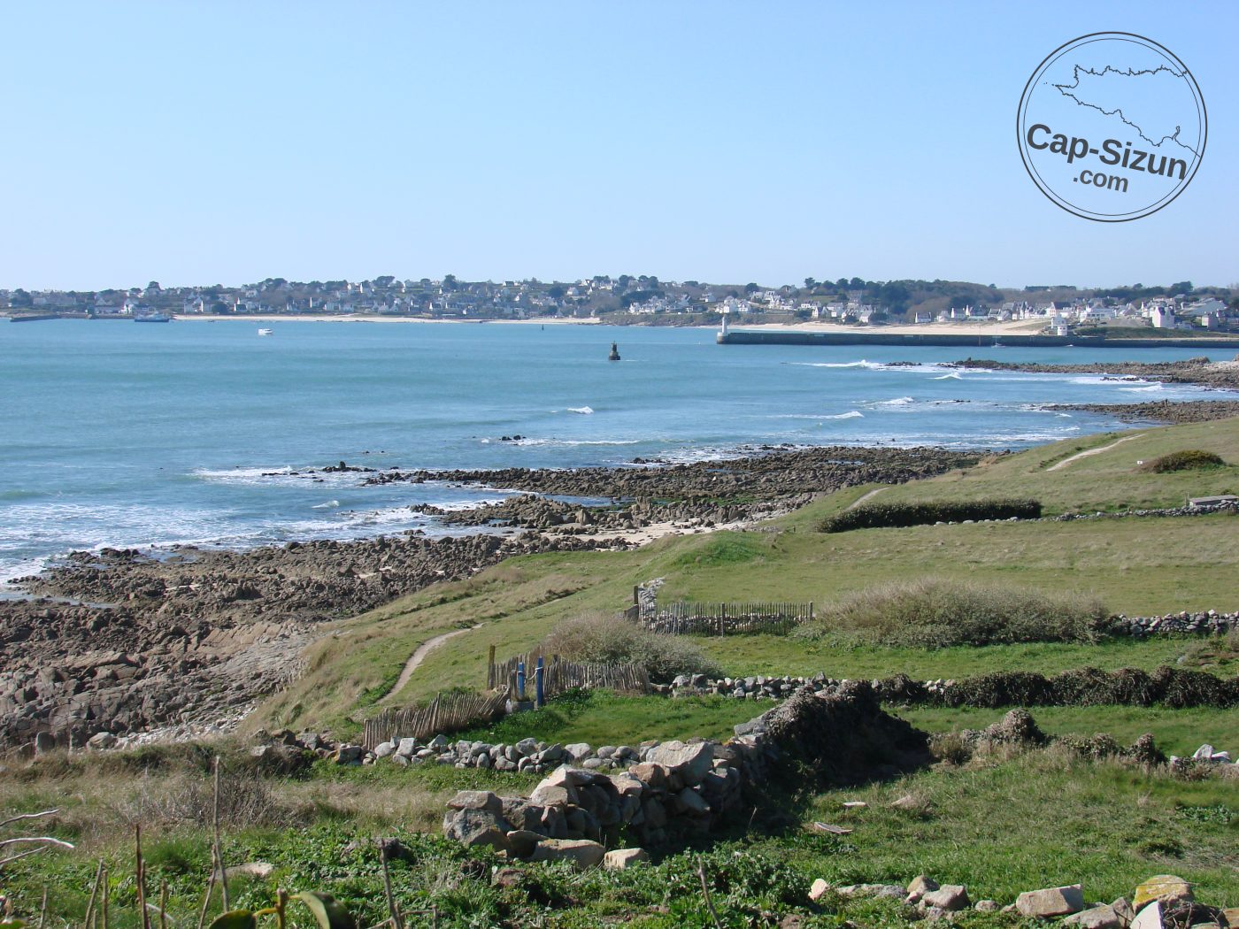 Vue depuis la rue des Courlis Plouhinec
