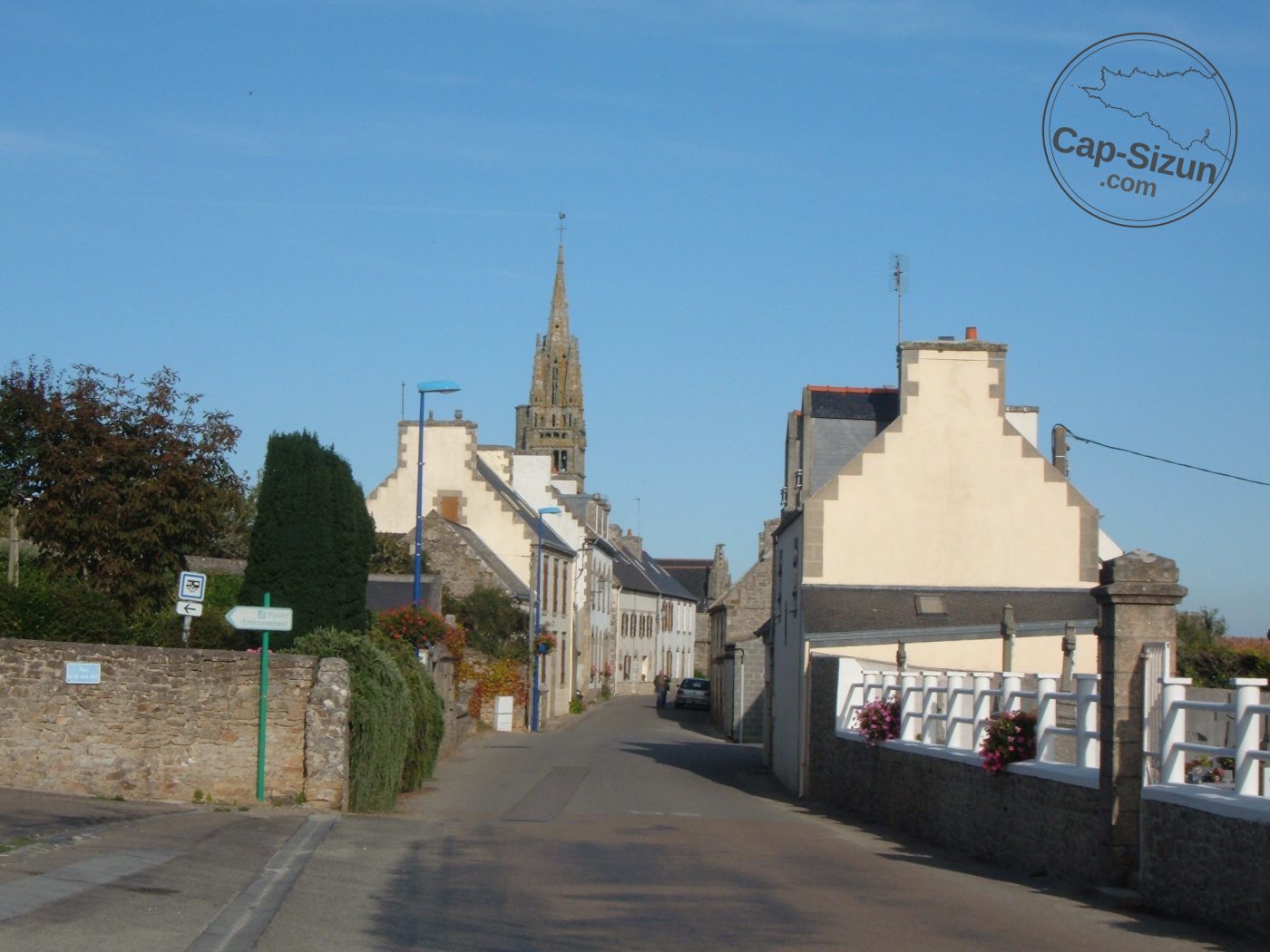 Le bourg de Cléden