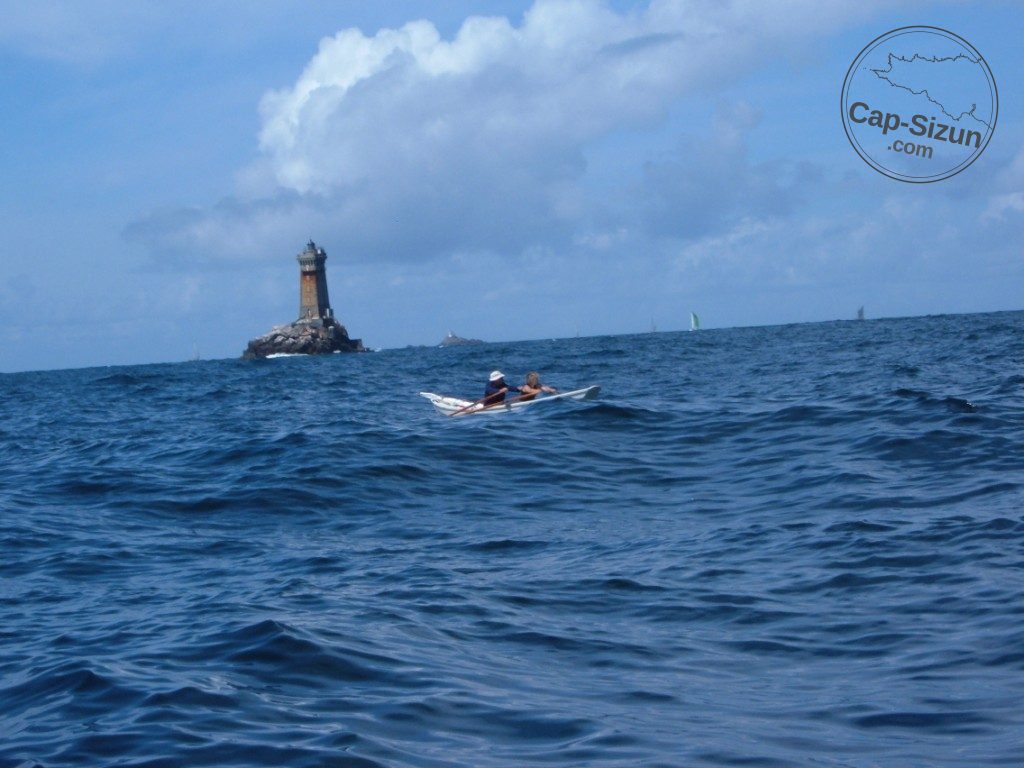 Leloch ile de sein à l'aviron