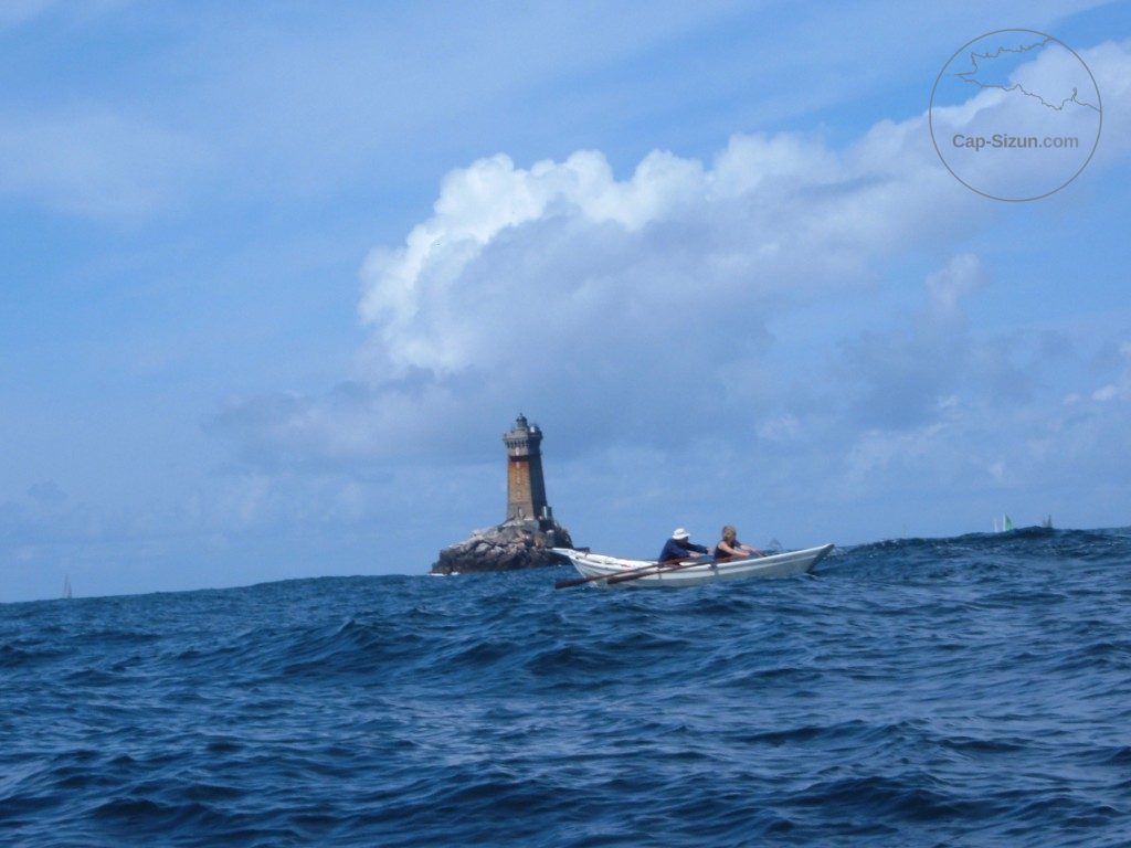 Leloch ile de sein a l'aviron