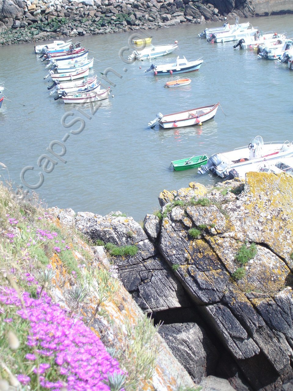 Randonnée  à Pors-Poullan ,petit port abri à Plouhinec